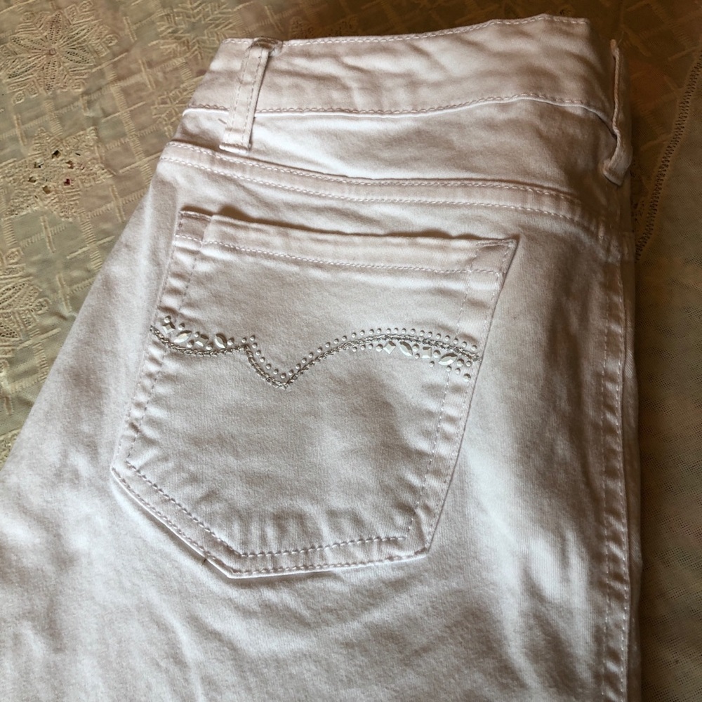 Jones New York Jeans SOHO Capri White Size 12